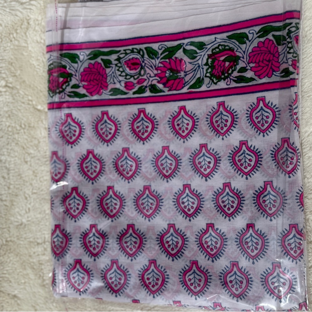 SZ Blockprint Floral Patterned wrapwith Pink and Green Accents